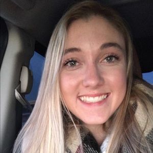 Meet your Posher, Breanna